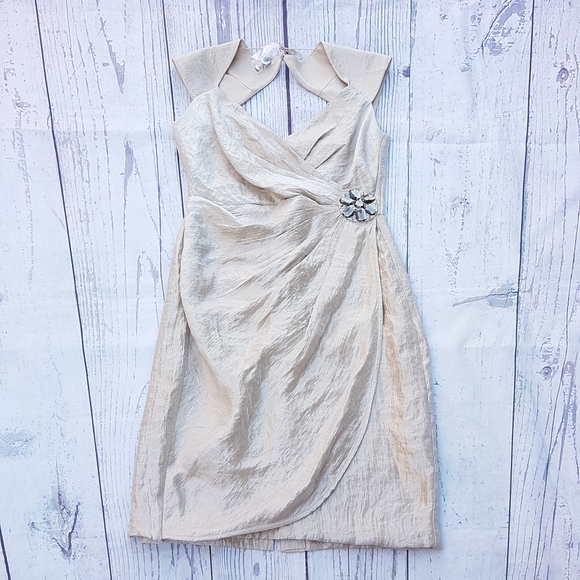 NWOT Maggy London gold tone Dress - Picture 12 of 12